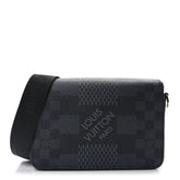 Damier Graphite 3D Studio Messenger