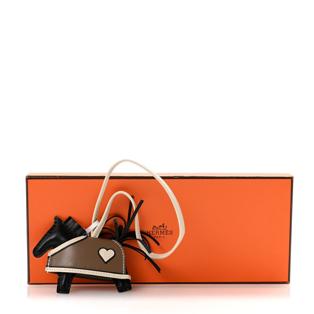 Milo Lambskin Grigri Rodeo Robeo Coeur Bag Charm PM Black Craie Etoupe