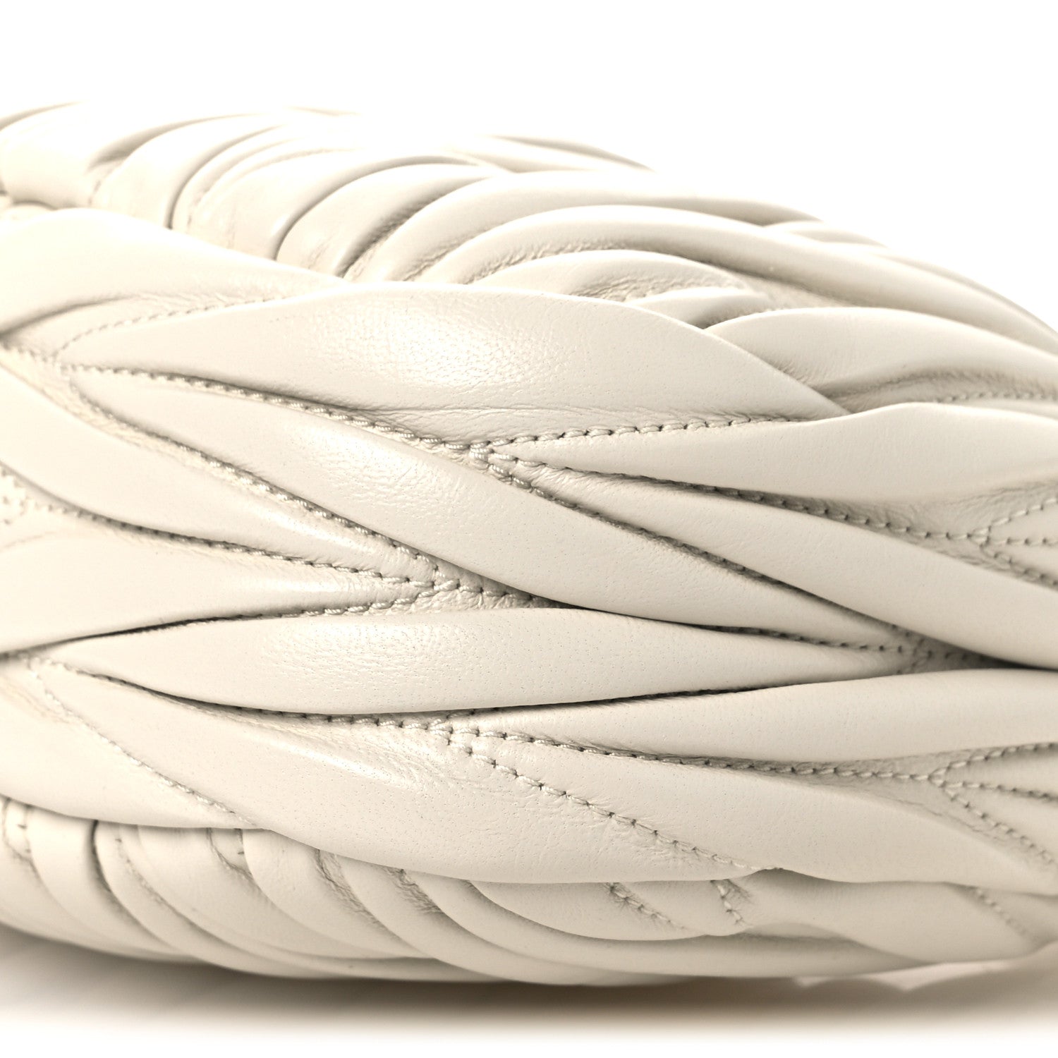 Nappa Matelasse Small Wander Hobo White
