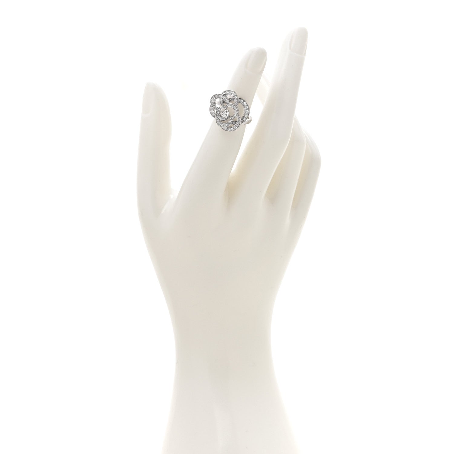 18K White Gold Diamond Fil de Camelia Ring 47 4
