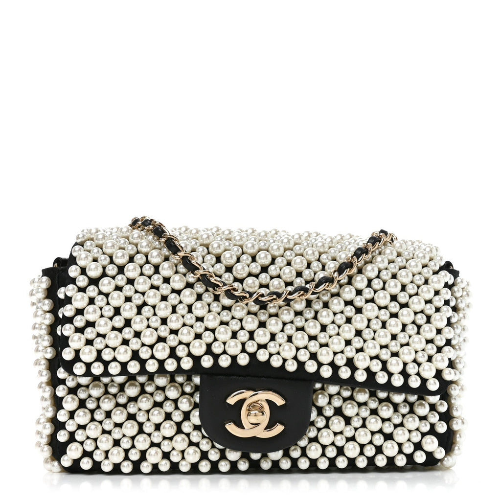 Lambskin Pearl On Flap Black