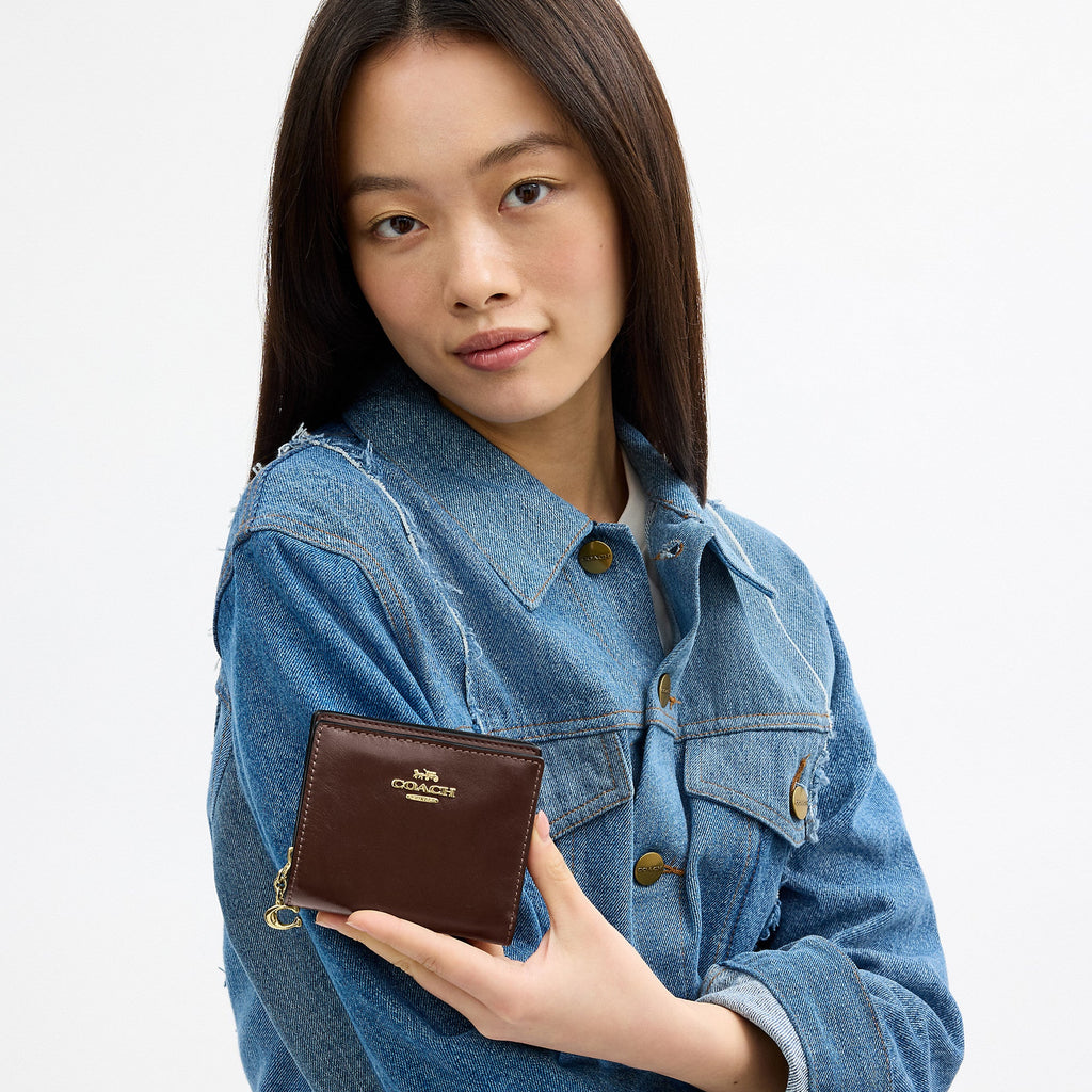 Coach Outlet Snap Wallet With Charm