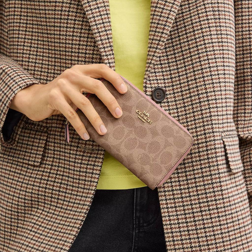 Coach Outlet Medium Id Zip Wallet In Signature Canvas