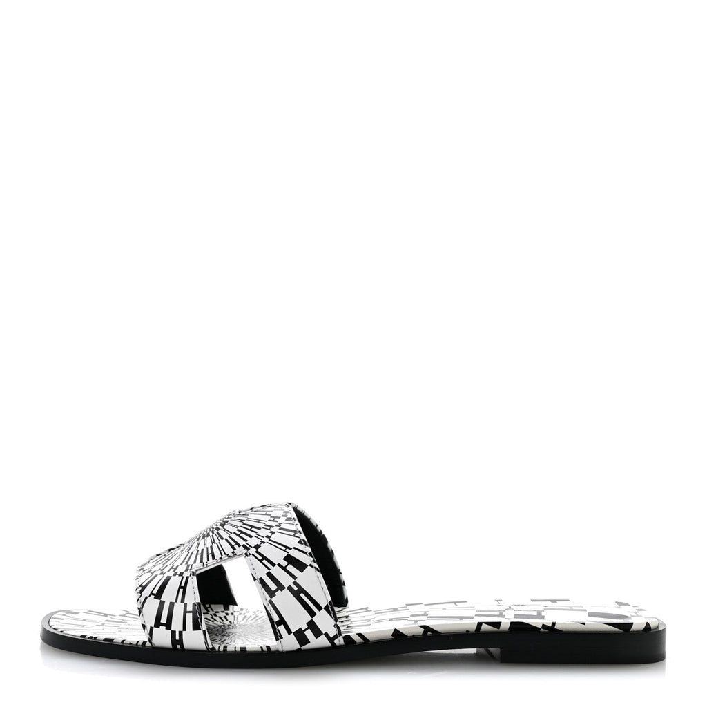 Calfskin Printed Op'H Oran Sandals 40.5 Black White