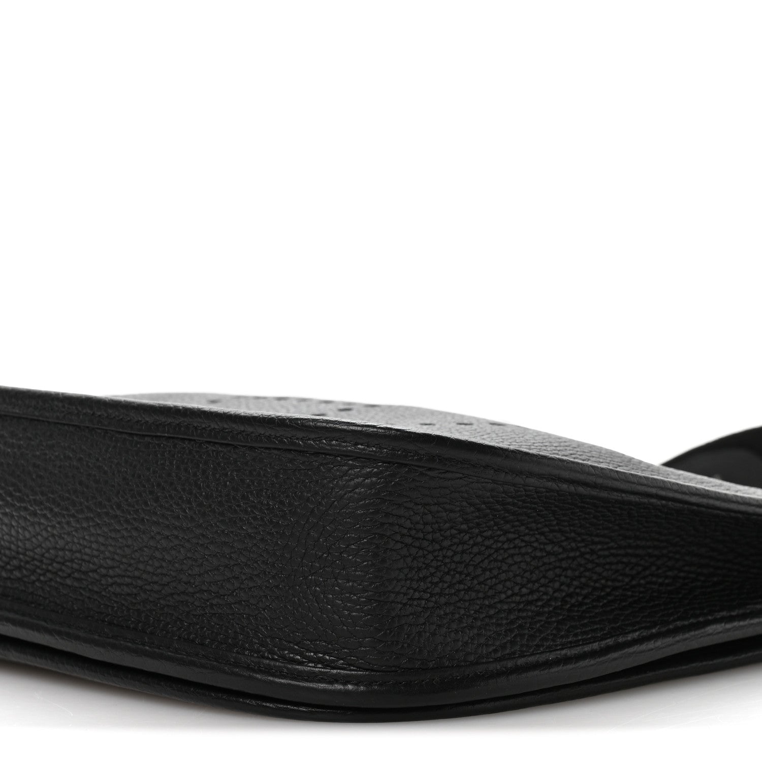 Taurillon Clemence Evelyne III PM Black