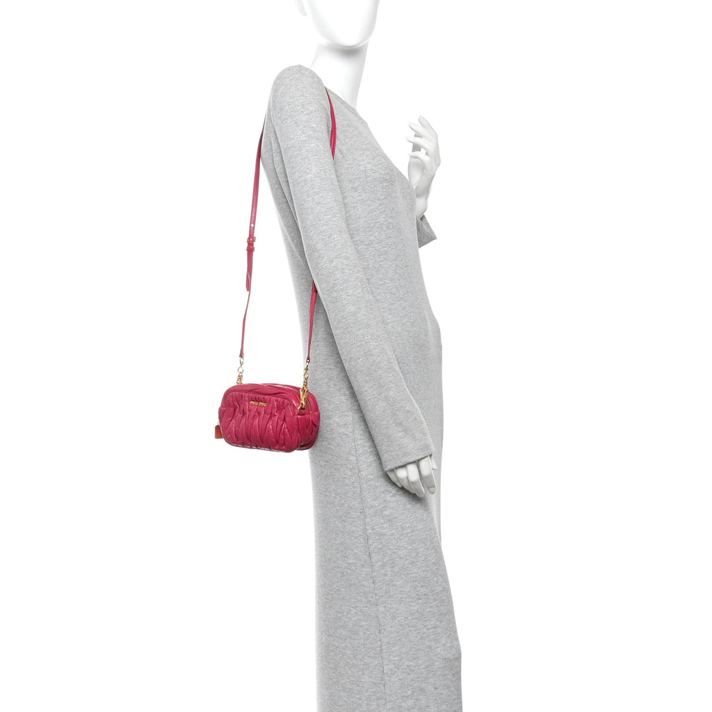 Vitello Lux Matelasse Zip Shoulder Bag Fuxia
