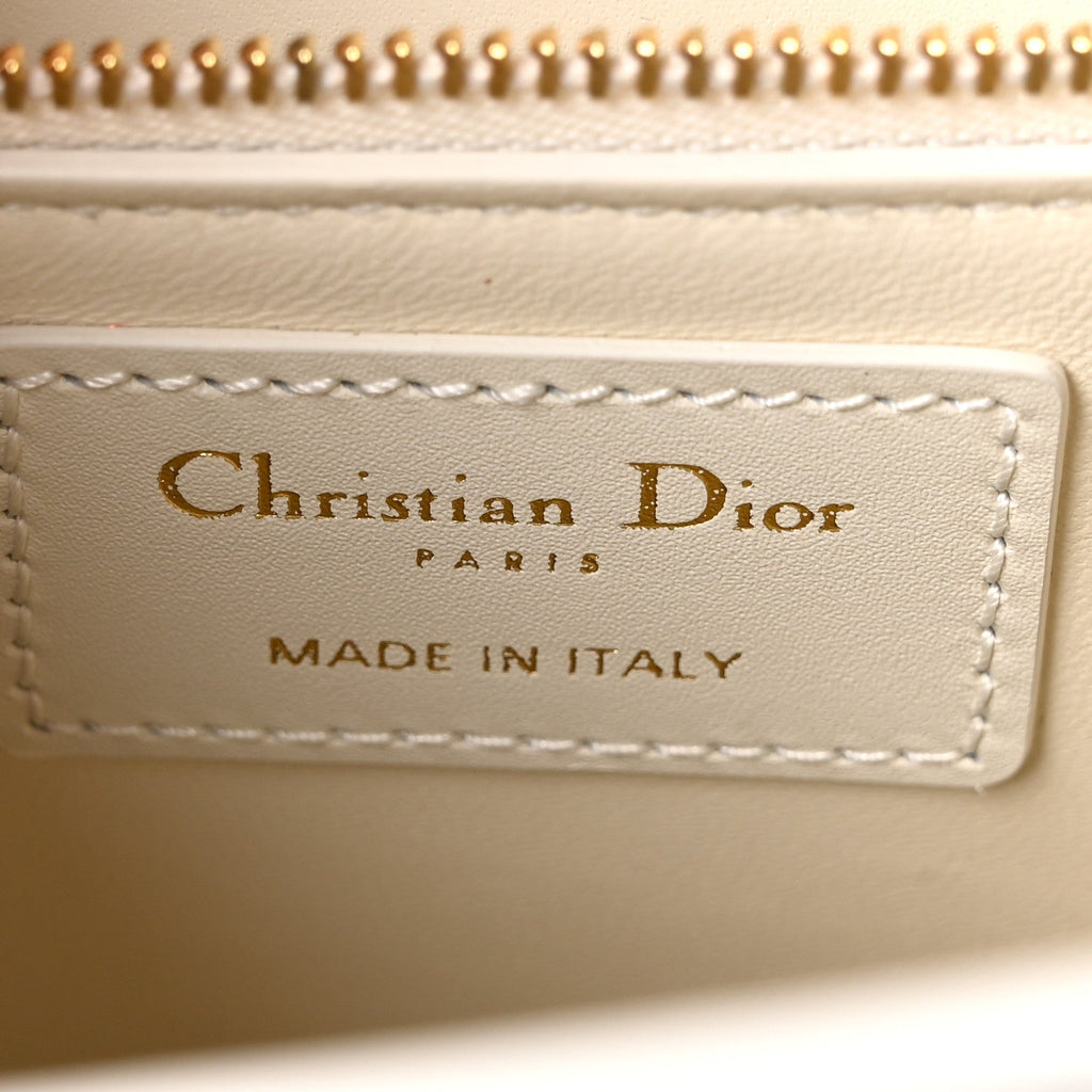 Box Calfskin 30 Montaigne Flap Bag Latte