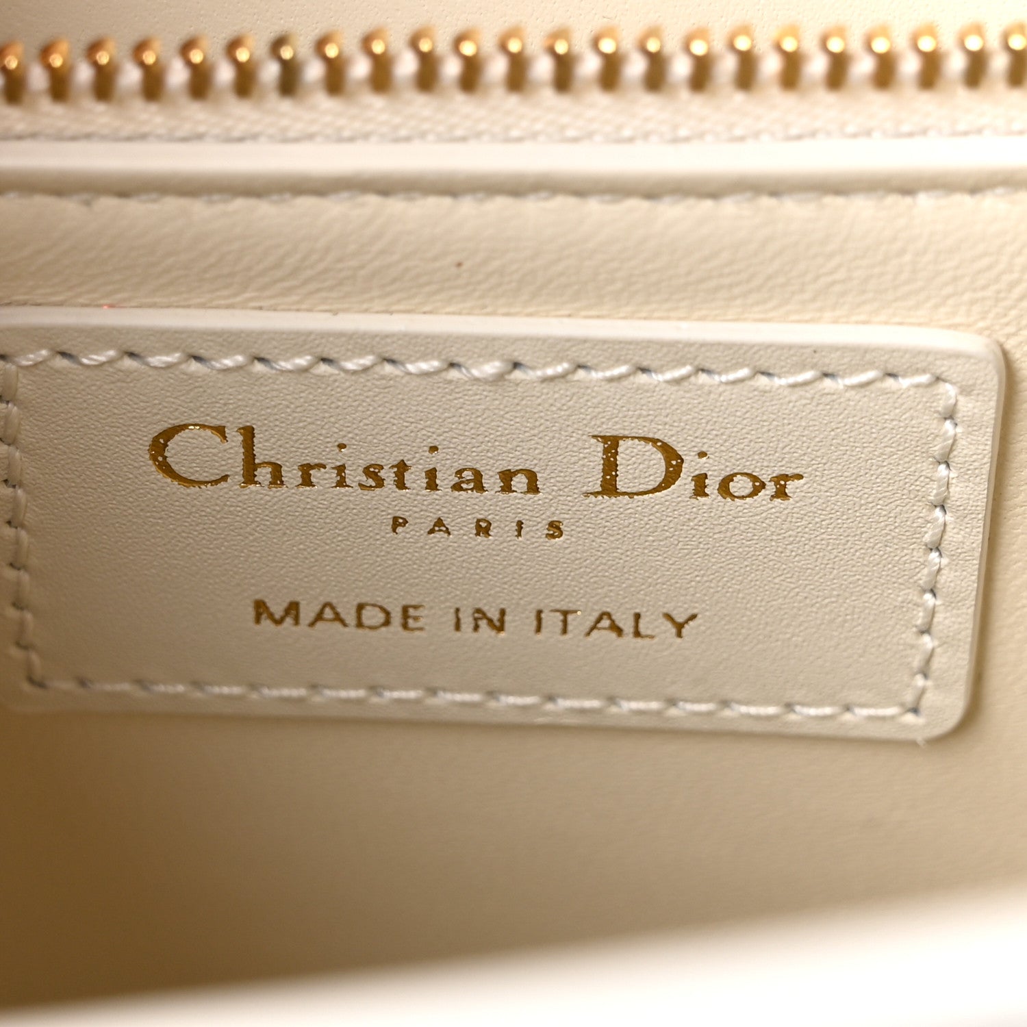 Box Calfskin 30 Montaigne Flap Bag Latte