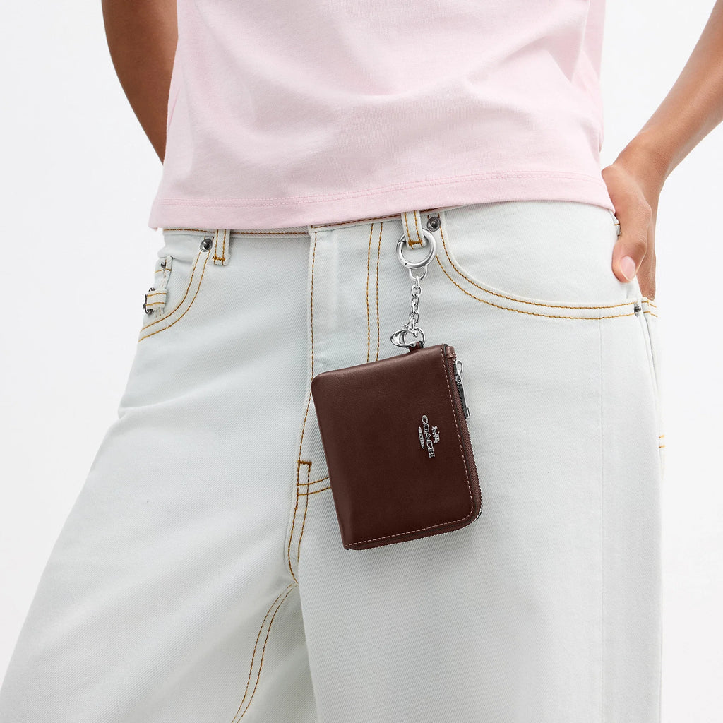 Coach Outlet Small Corner Zip Wallet