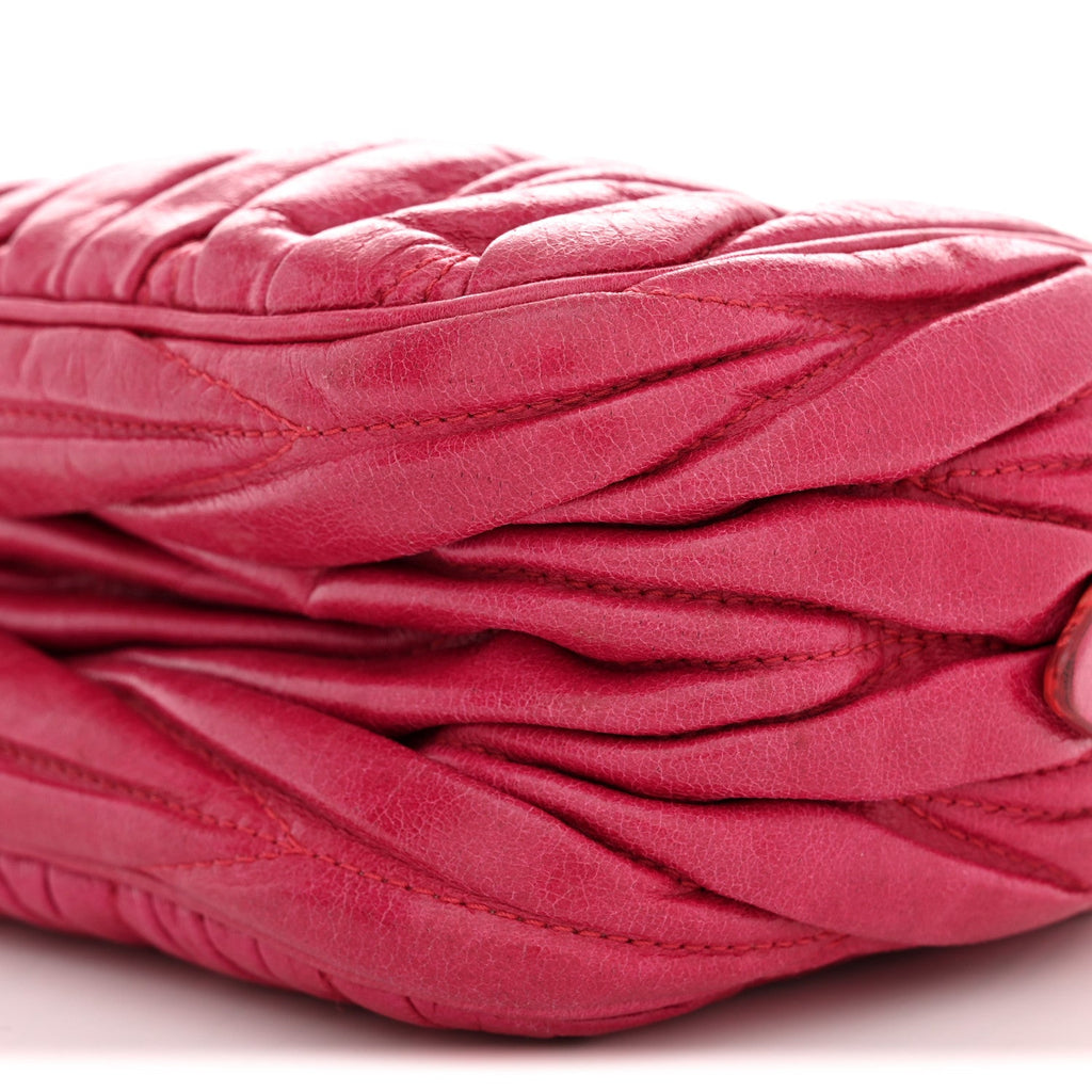 Vitello Lux Matelasse Zip Shoulder Bag Fuxia
