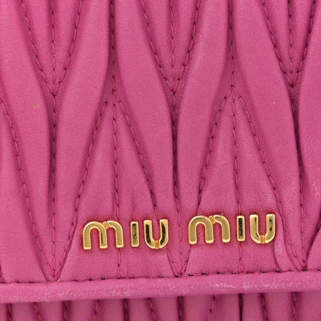 Nappa Matelasse Wallet On Chain Fuxia