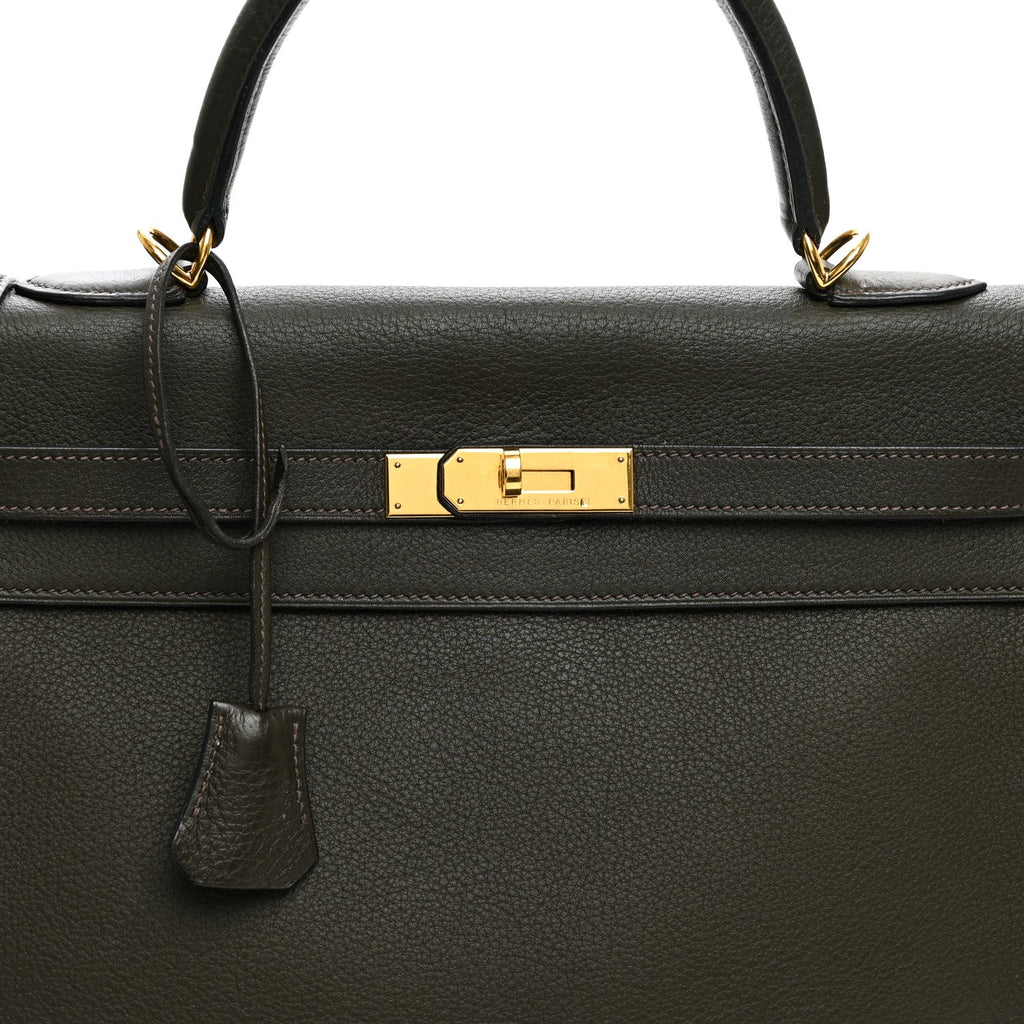 Vache Liegee Kelly Retourne 35 Vert Bronze