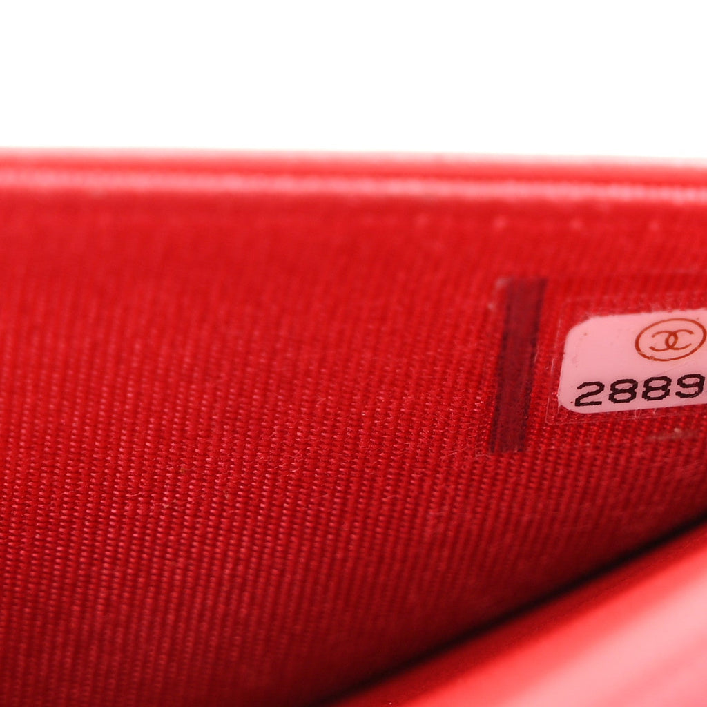 Caviar Quilted Boy Wallet On Chain WOC Red