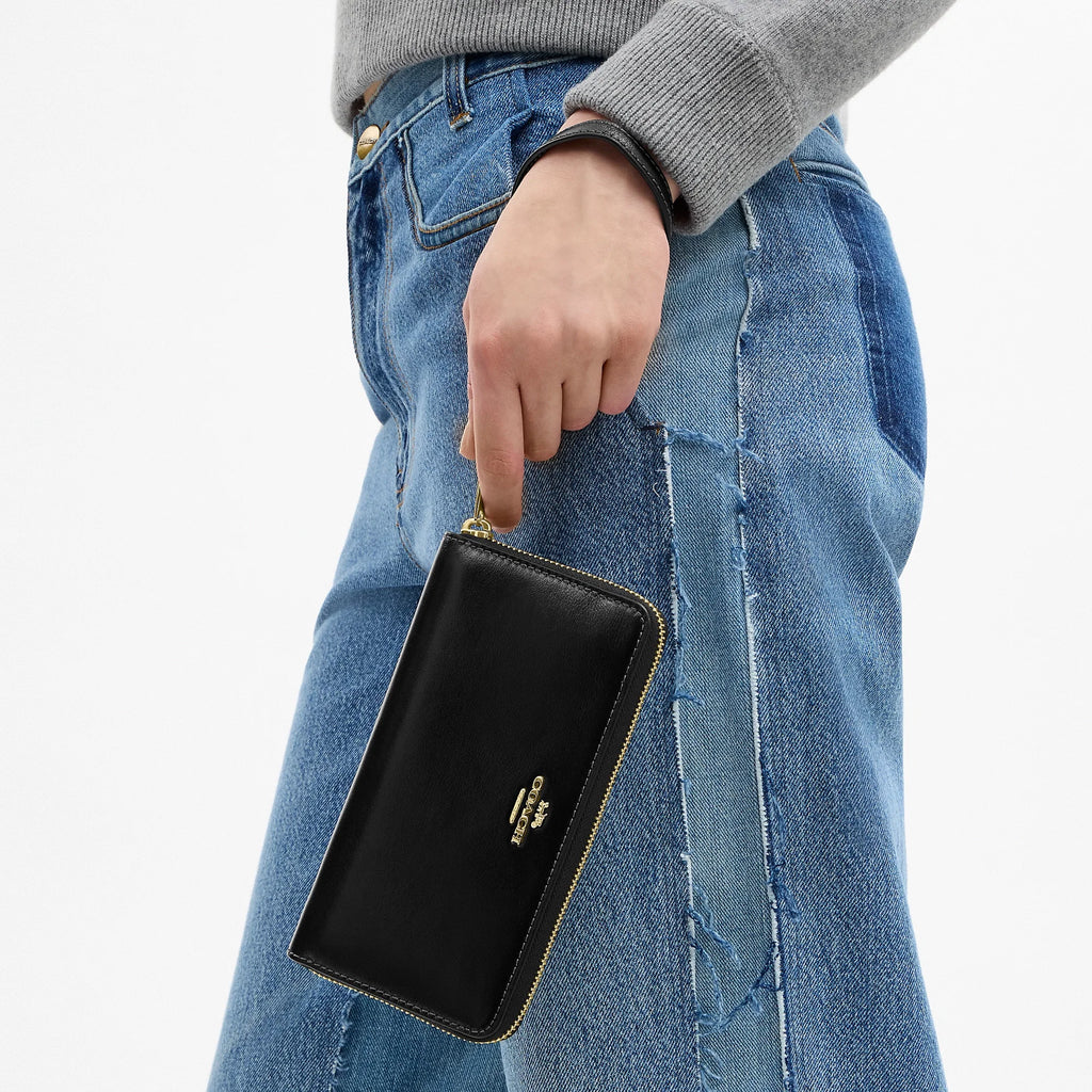 Coach Outlet Long Zip Around Wallet