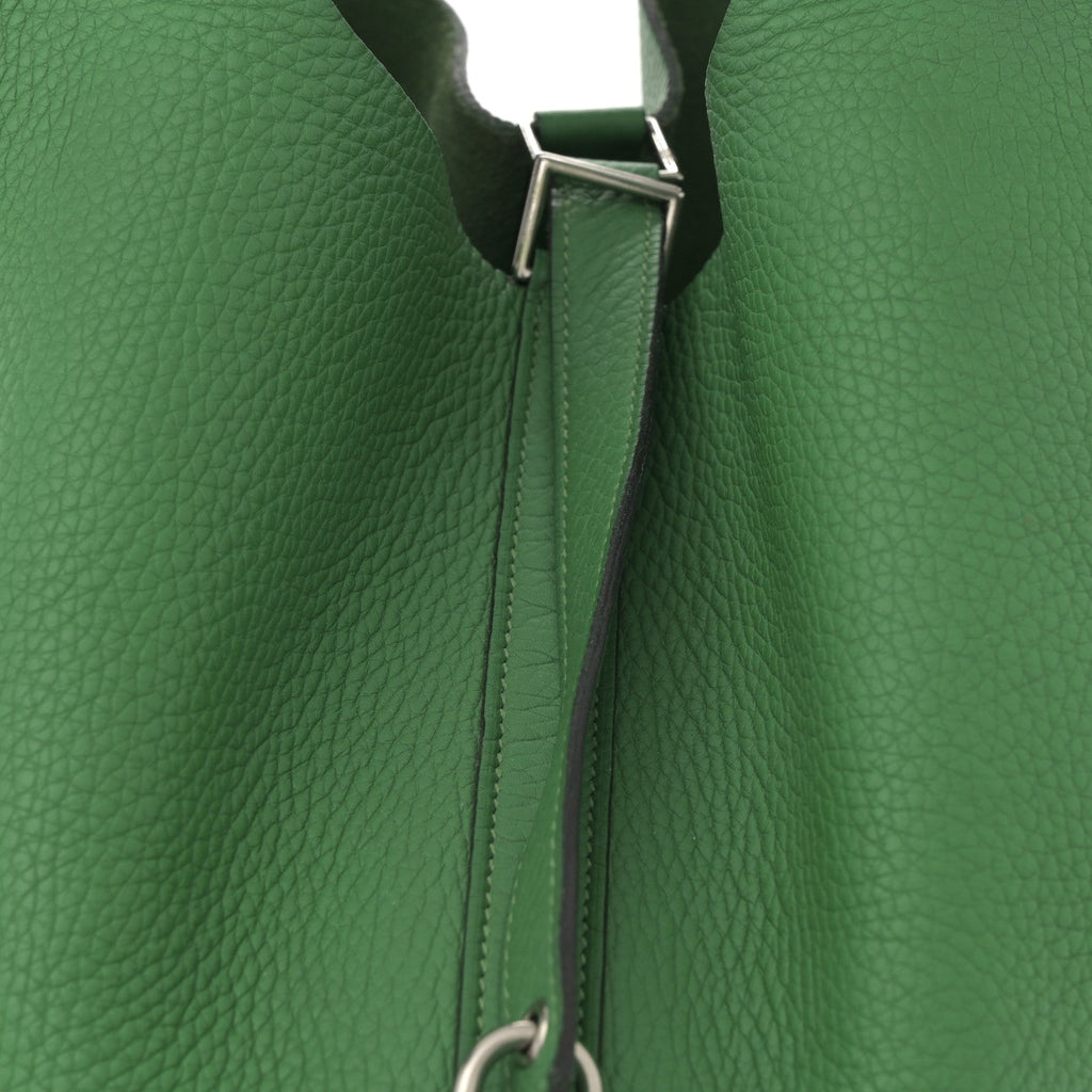 Taurillon Clemence Picotin Lock 26 GM Bamboo
