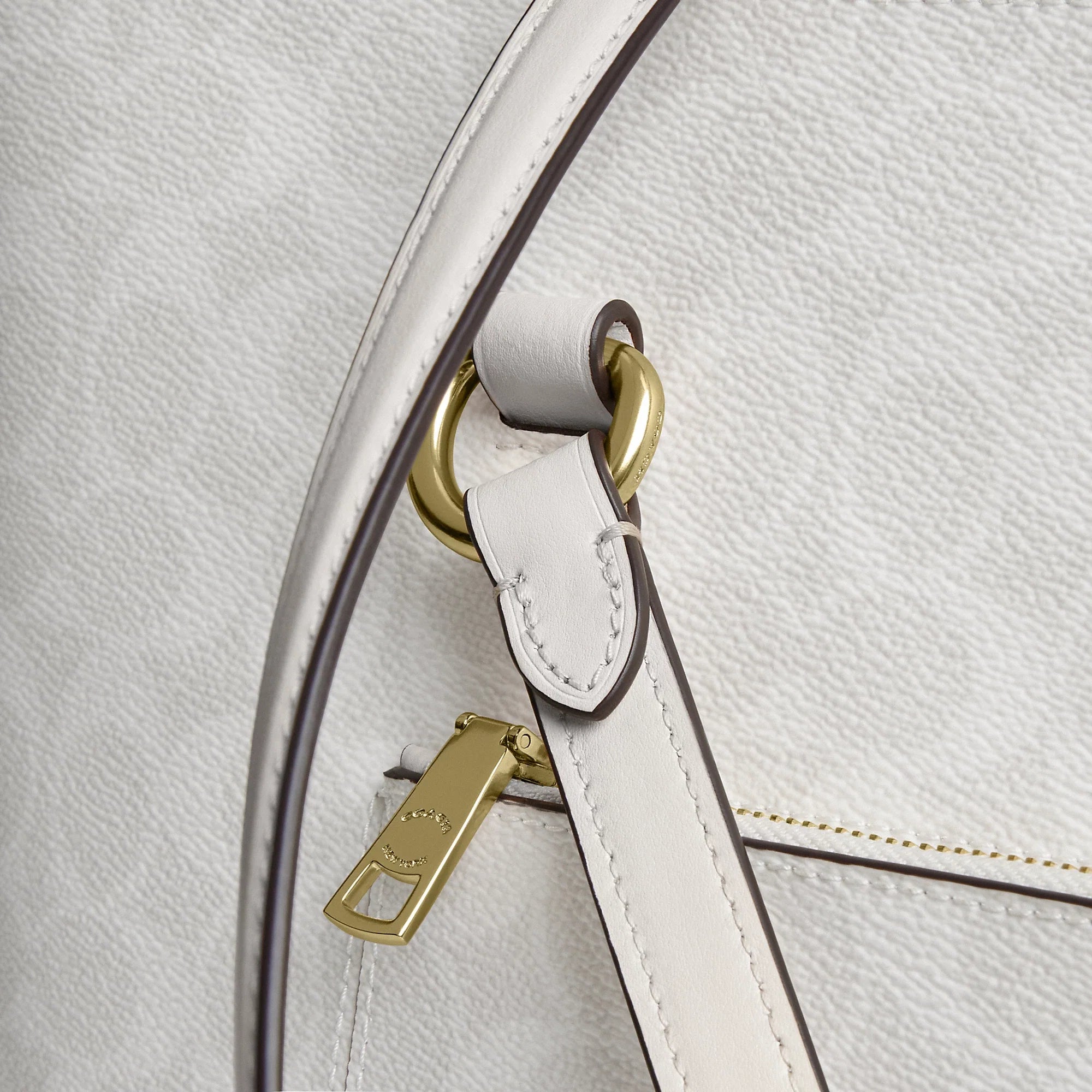Coach Outlet Station Tote Bag In Signature Canvas
