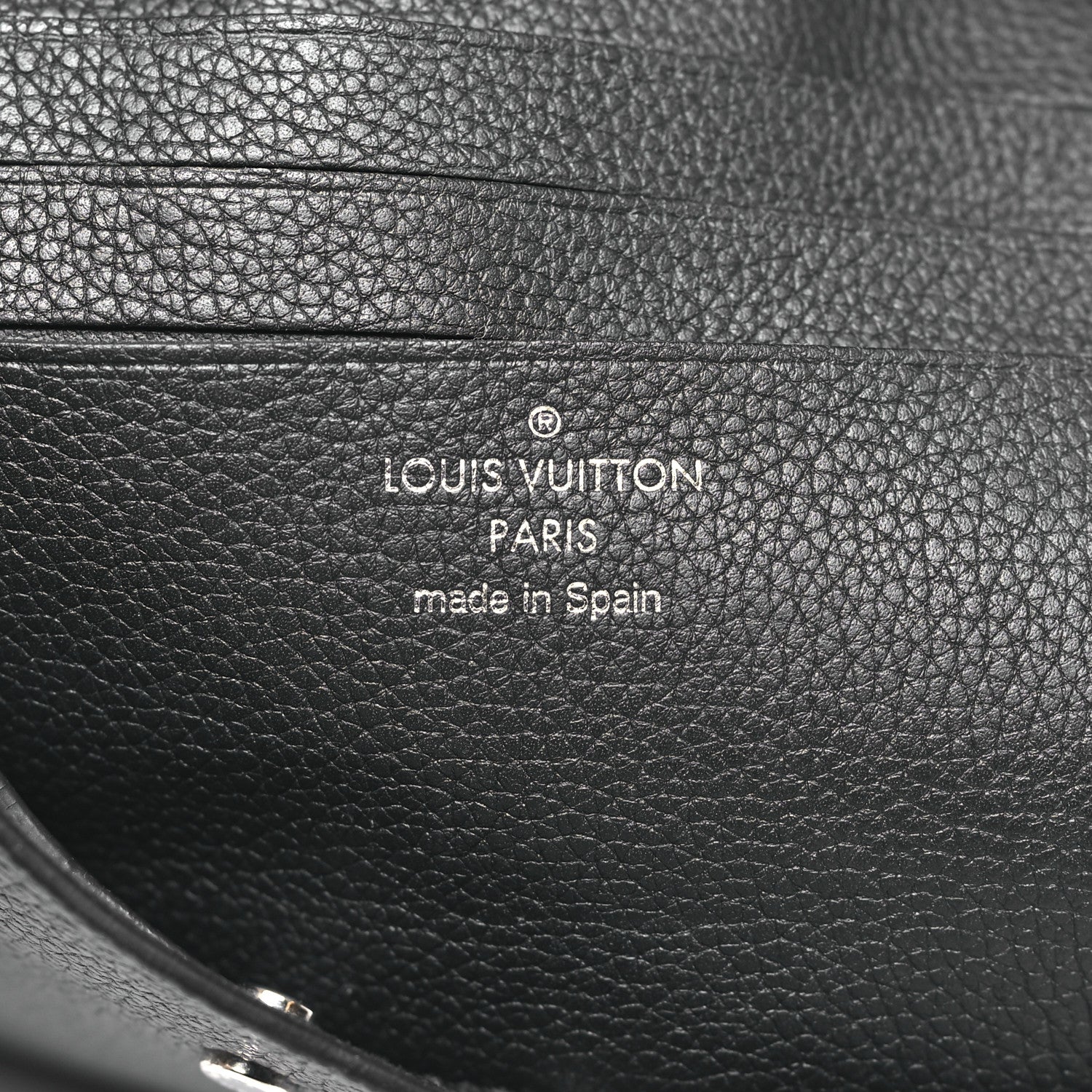 Calfskin Nano Lockme Bucket Black