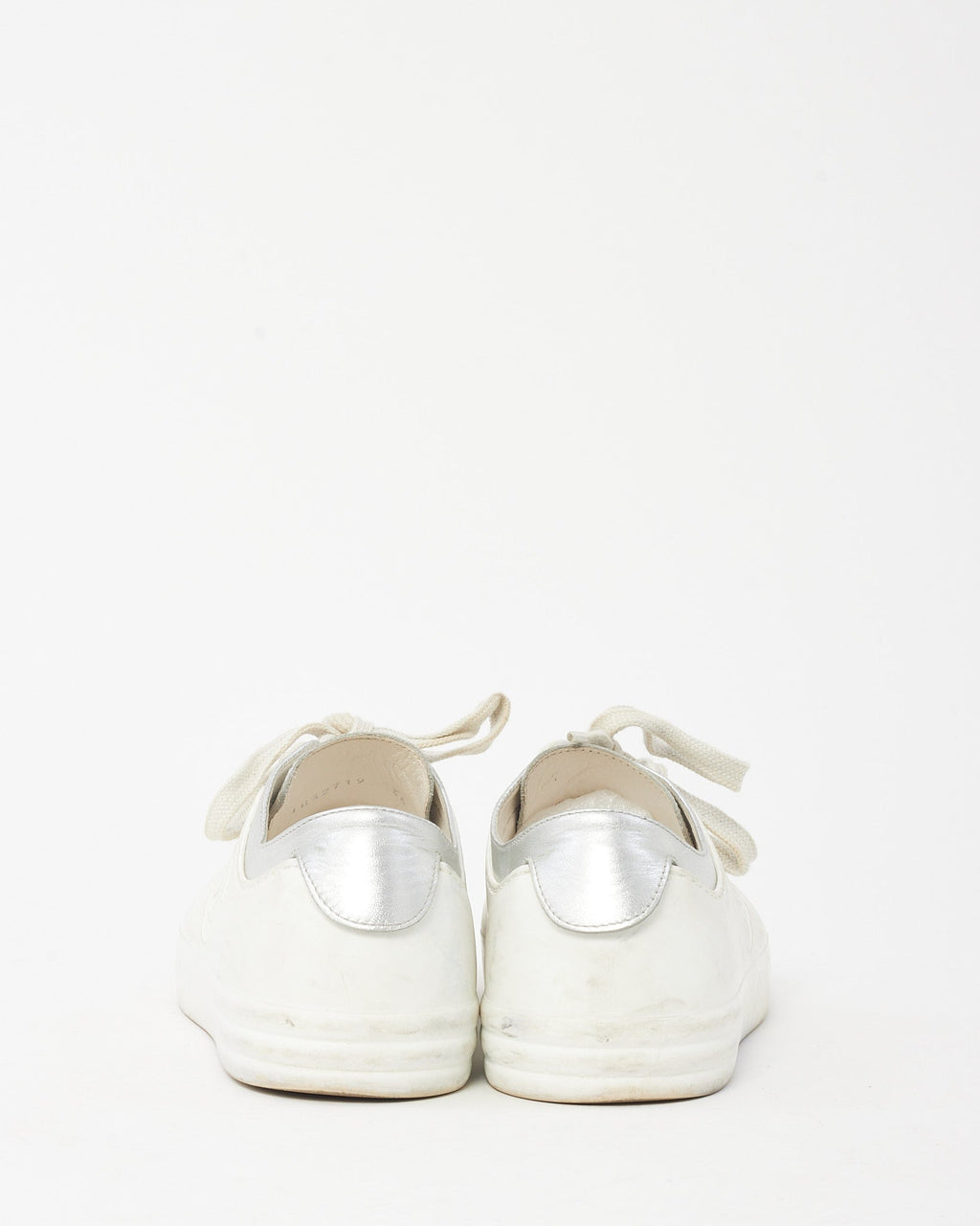 Chanel White Leather and Silver CC Logo Low-Top Sneakers - 36