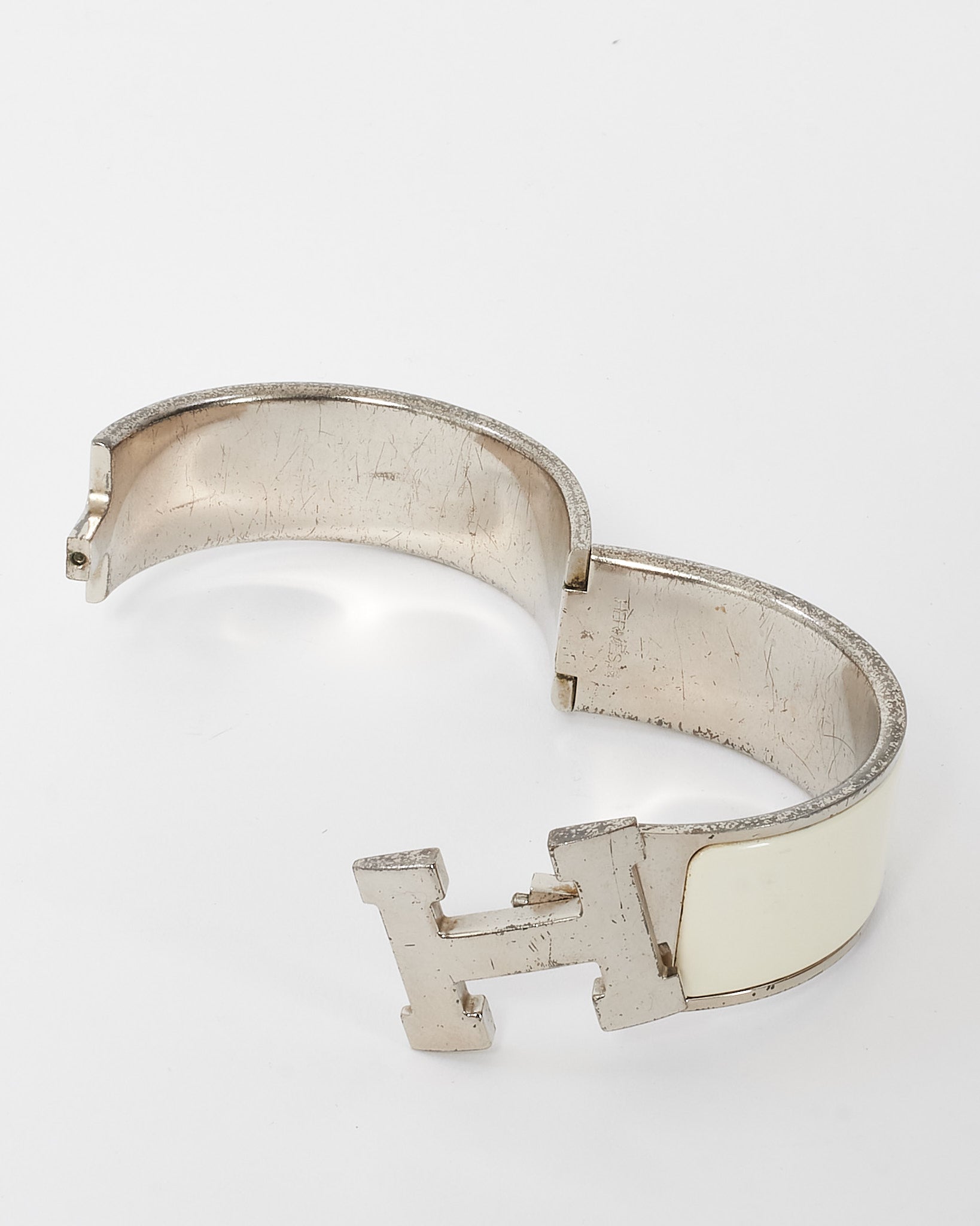 Hermès Silver White Enamel Wide Clic Clac H Bracelet - GM