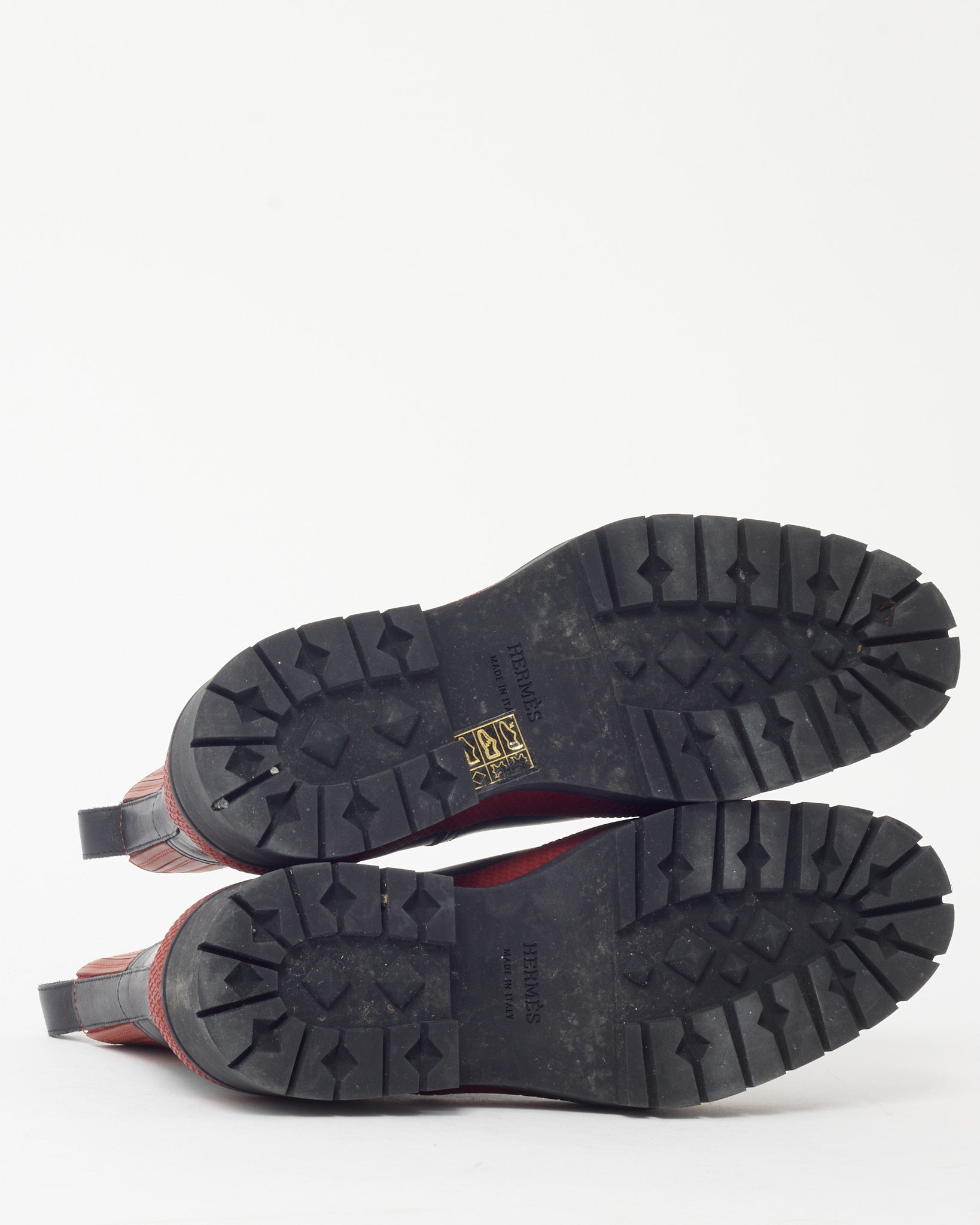 Hermès Black and Red Leather Colorblock Chelsea Boots - 35.5