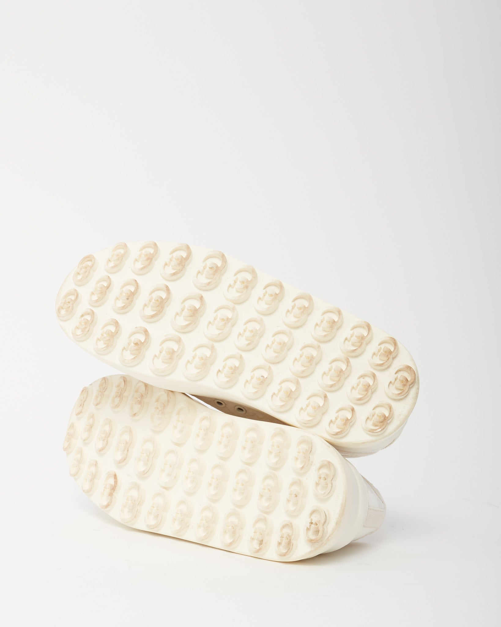 Gucci White Monogram GG Canvas Low-Top Platform Sneakers - 40