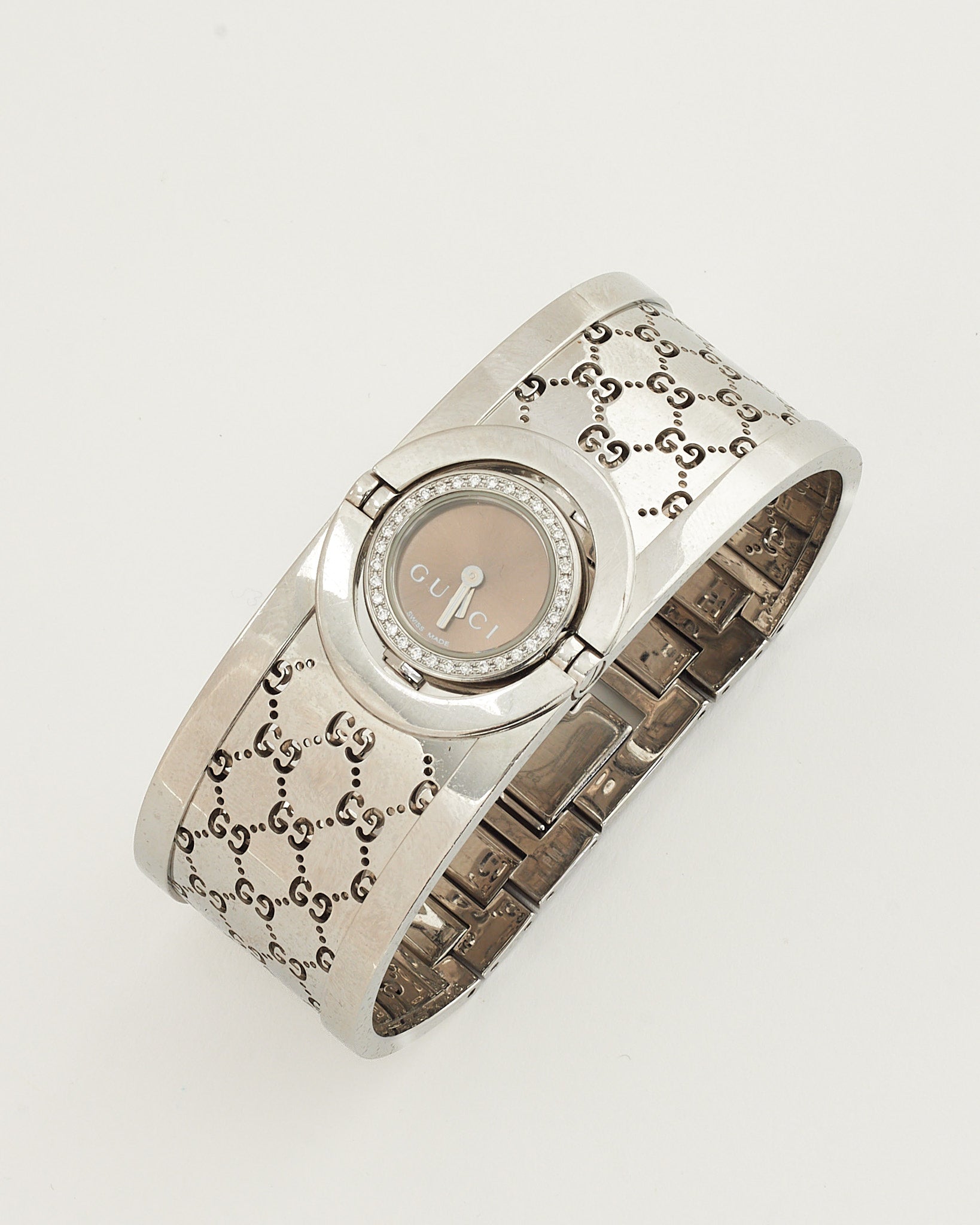 Gucci Silver Stainless Steel GG Monogram 33mm Diamond Twirl 112 Watch