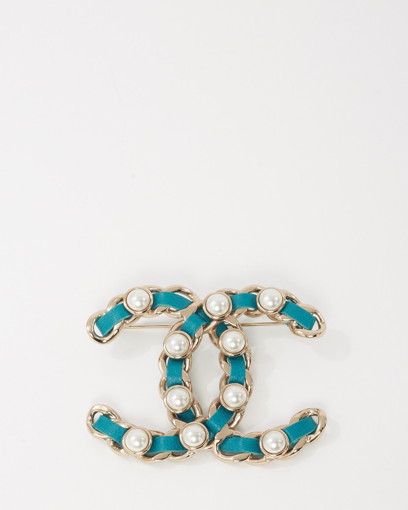 Chanel Silver Metal and Turquoise Blue Leather and Pearl Interwoven CC Logo Brooch