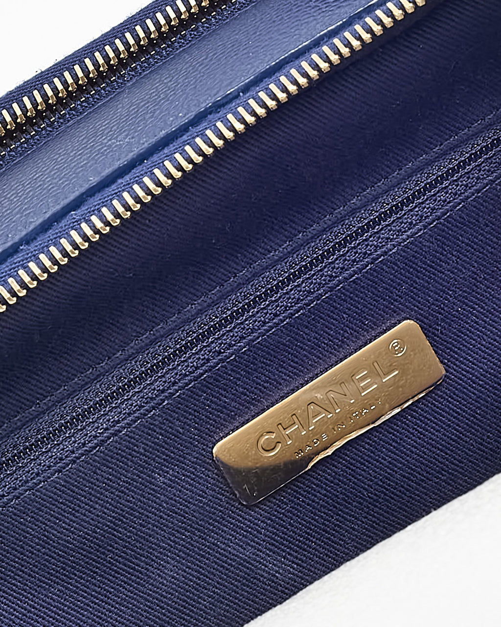 Chanel Blue Quilted Caviar Leather Business Affinity Camera Chain Bag GHW