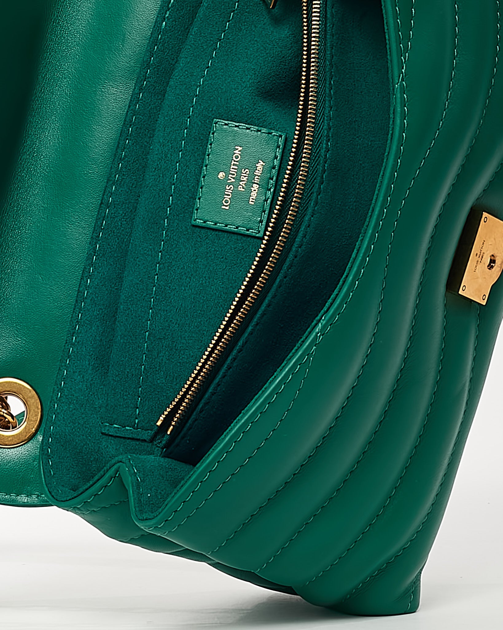 Louis Vuitton Green Calfskin Leather New Wave Chain MM Shoulder Bag GHW