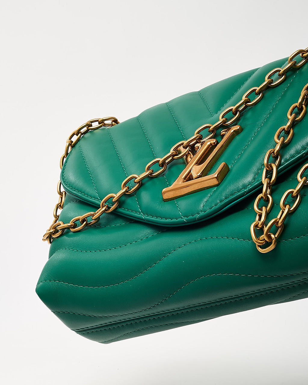 Louis Vuitton Green Calfskin Leather New Wave Chain MM Shoulder Bag GHW