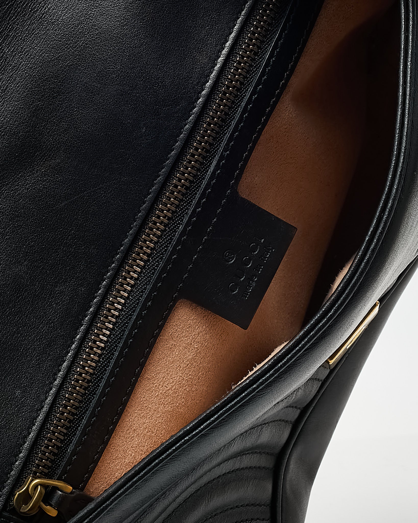 Gucci Black Leather Matelassé Small GG Marmont Shoulder Bag