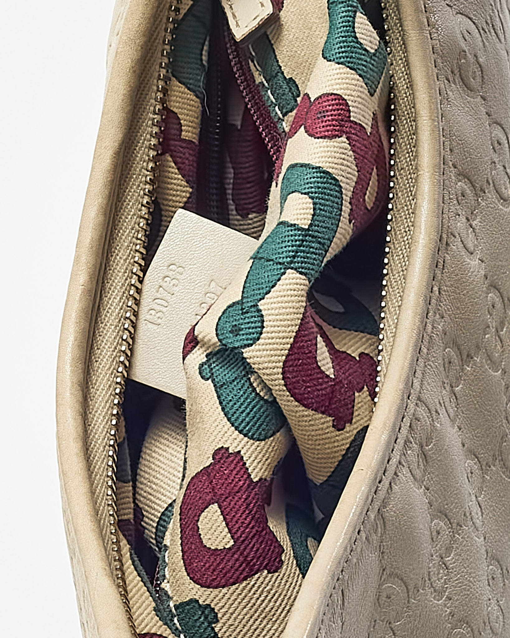 Gucci Light Grey GG Monogram Guccissima Embossed Leather Abbey D-Ring Shoulder Bag