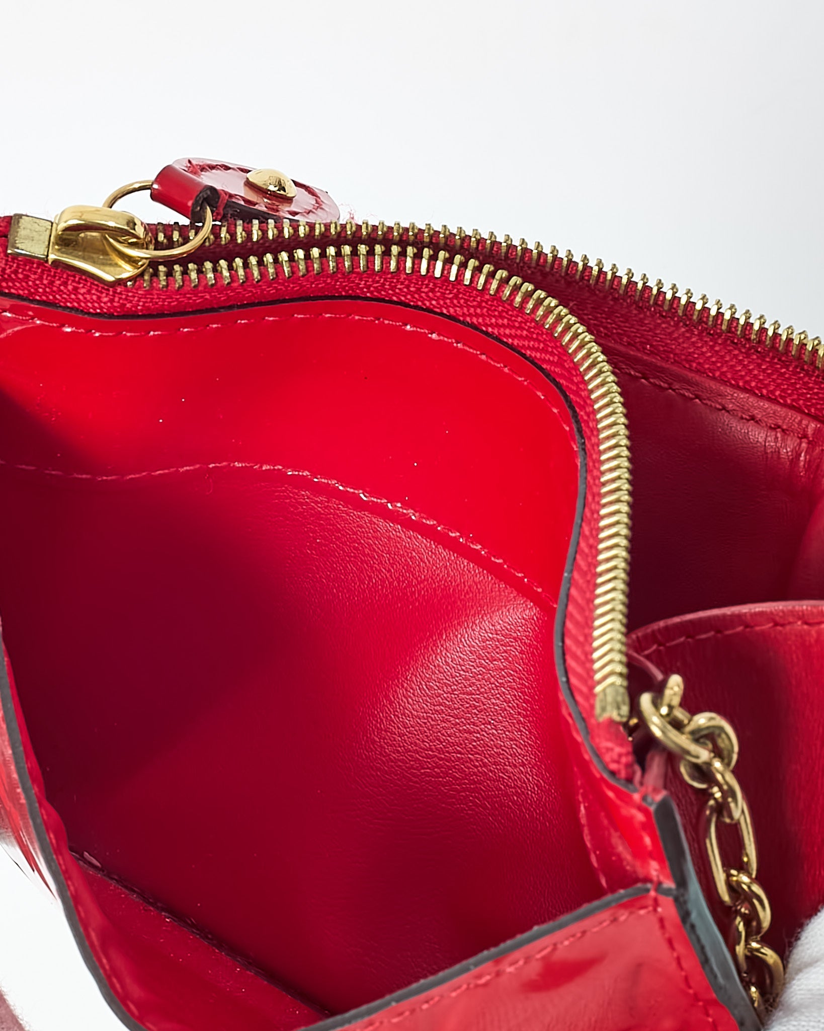 Louis Vuitton Red Monogram Vernis Pochette Cles / Key Pouch