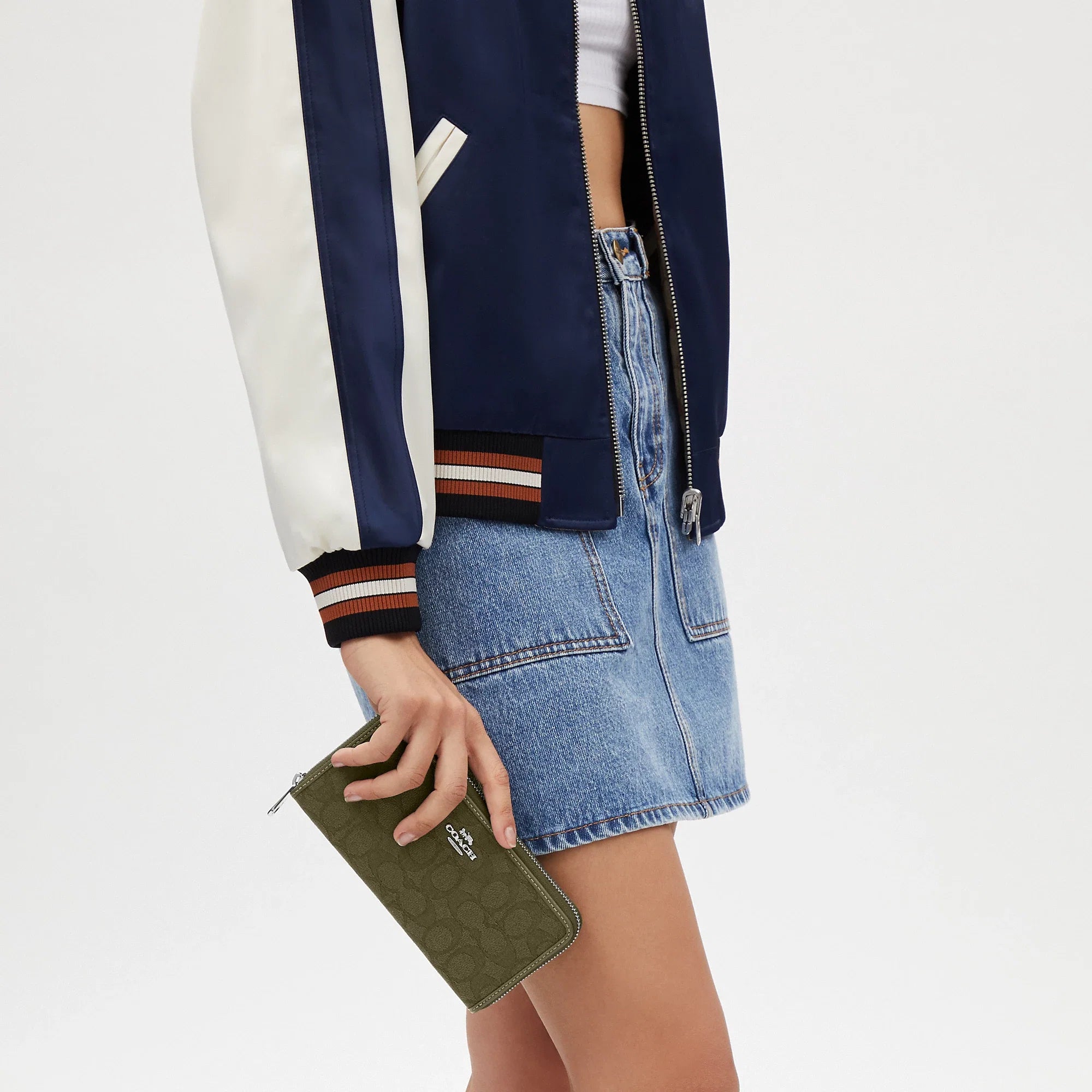 Coach Outlet Long Zip Around Wallet In Signature Jacquard