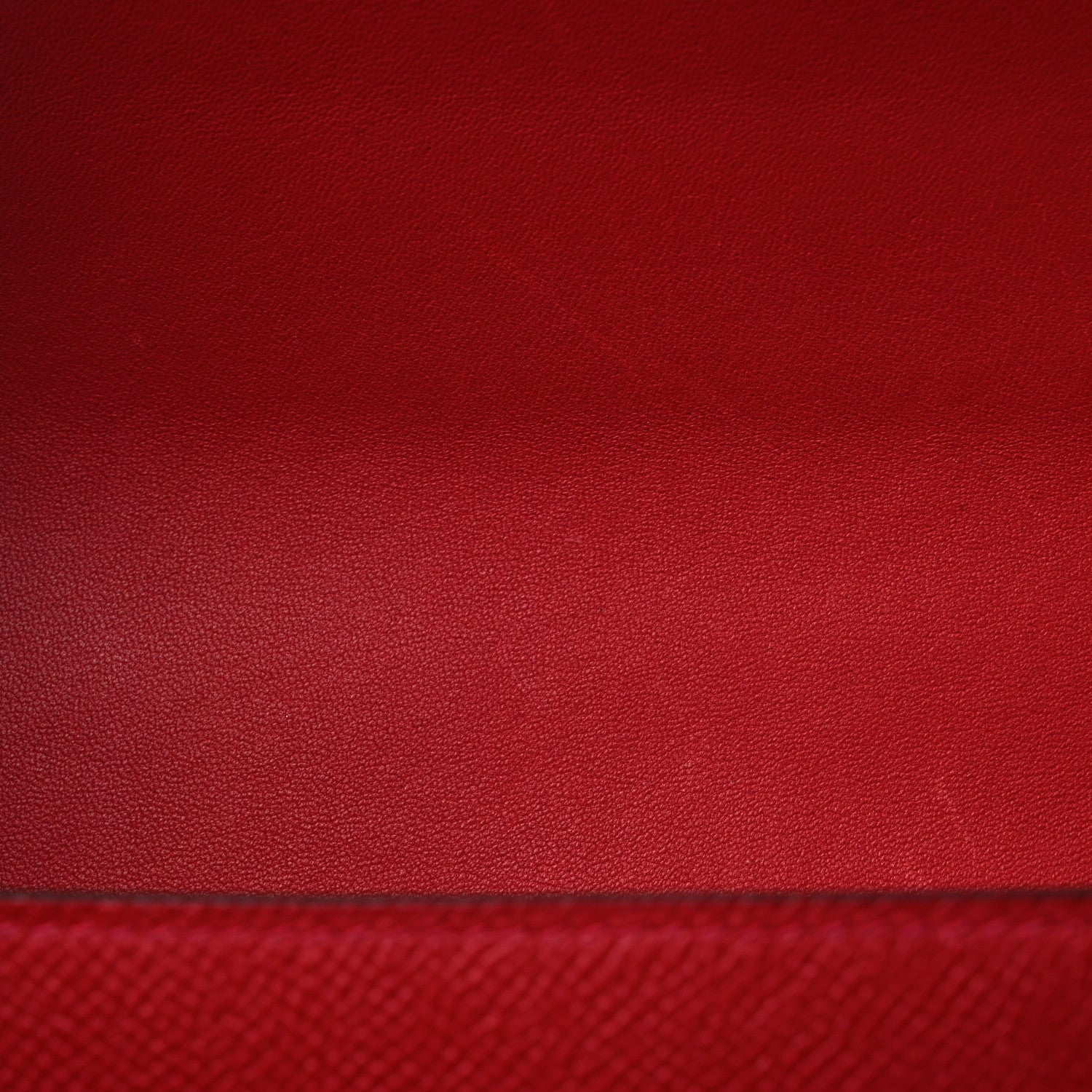 Epsom Constance 24 Rouge Casaque