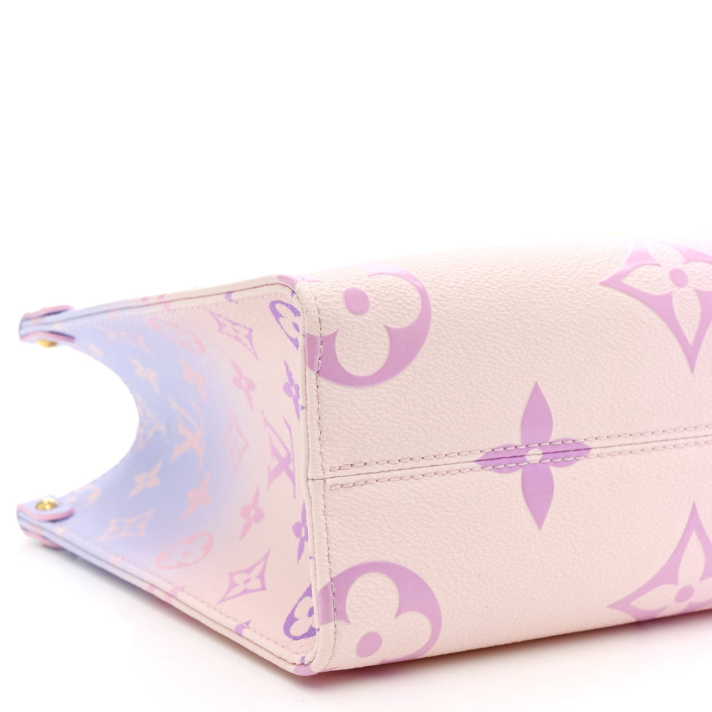 Monogram Giant Spring In The City Onthego PM Sunrise Pastel