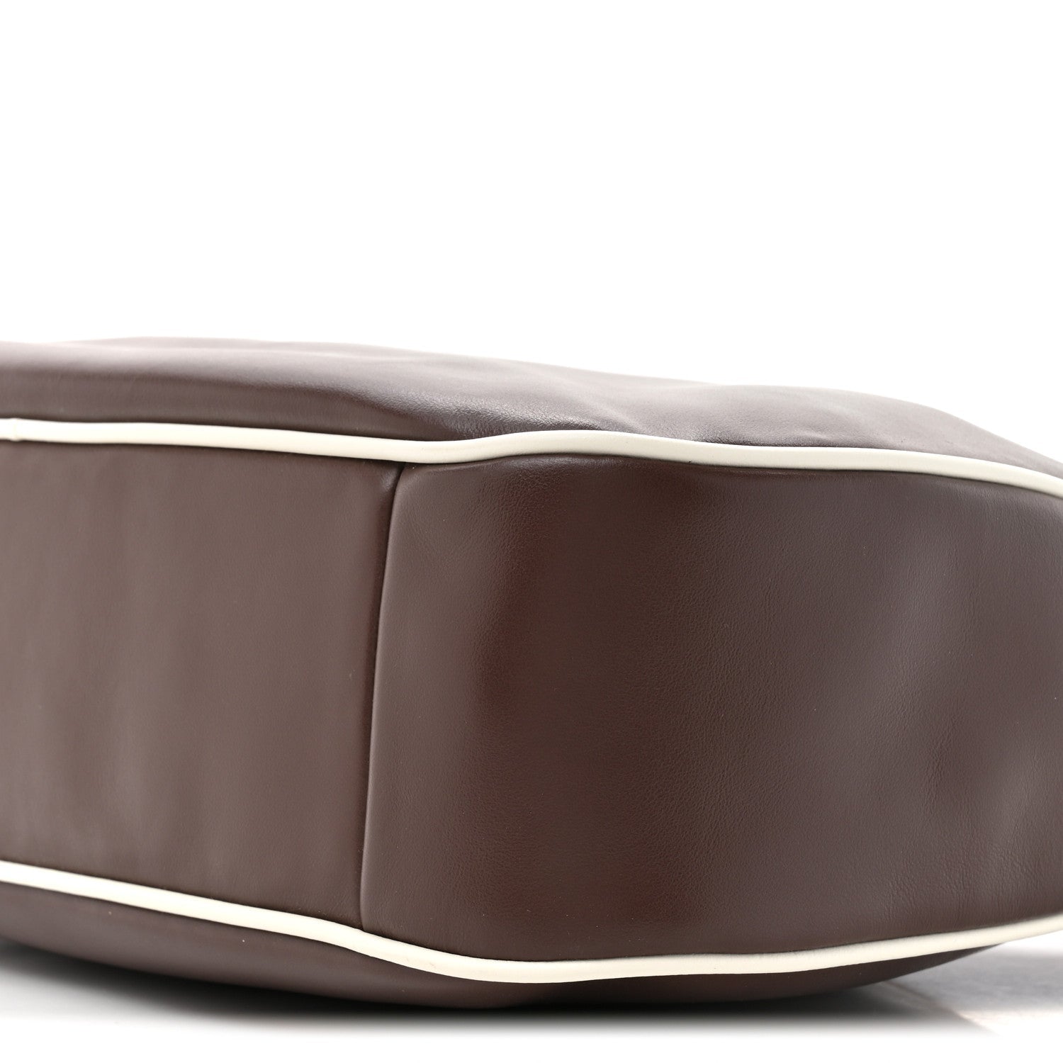 Calfskin Softy Piping Wander Hobo Radica