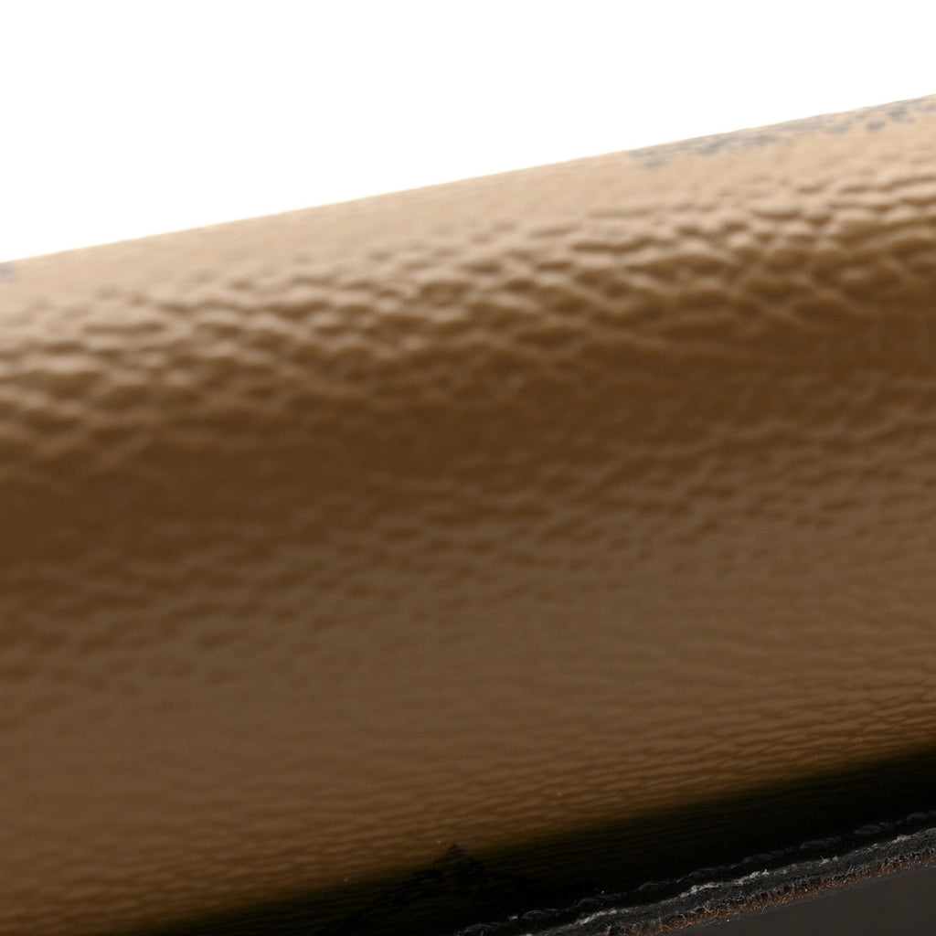 Reverse Monogram Giant Sarah Wallet
