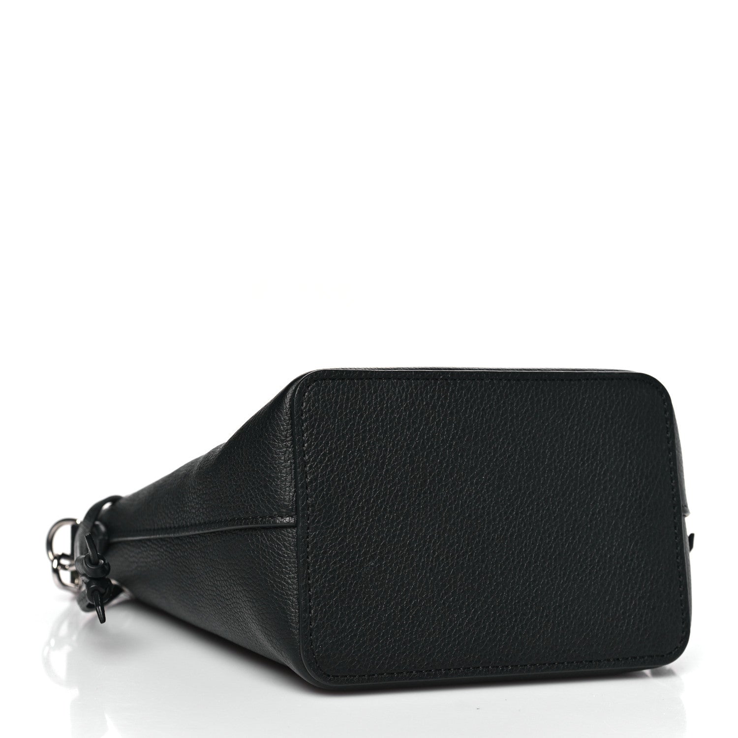 Calfskin Nano Lockme Bucket Black
