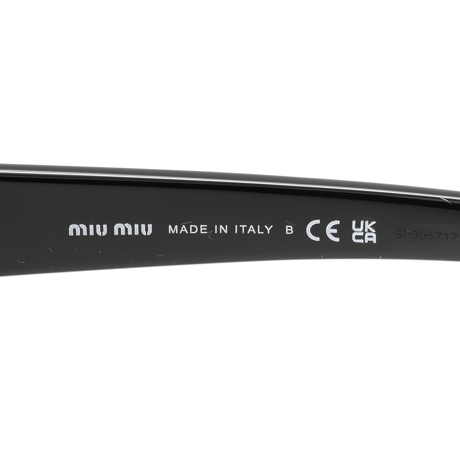 Acetate Oval Reverie Sunglasses SMU B09 Black