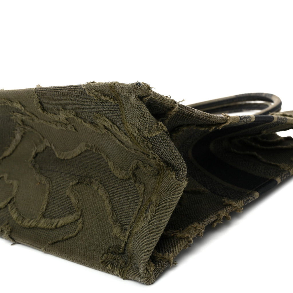 Canvas Embroidered Camouflage Large Book Tote Green